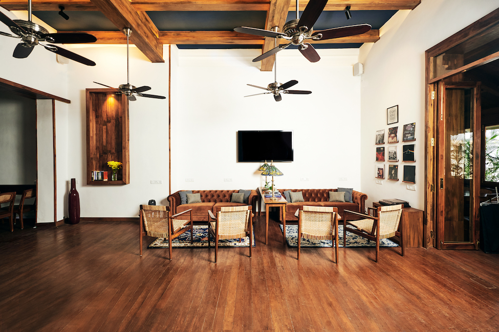 luxury business hotels