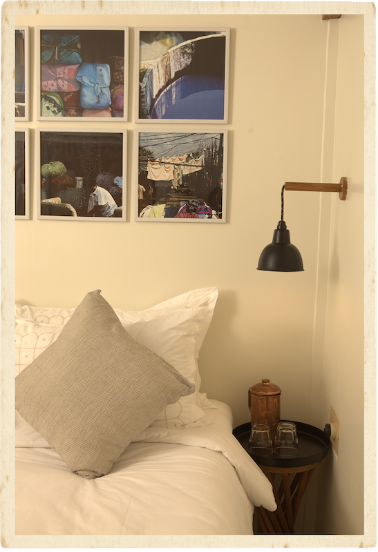 basic hotel rooms in colaba