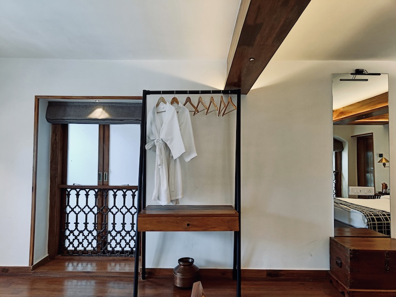 gateway suites mumbai
