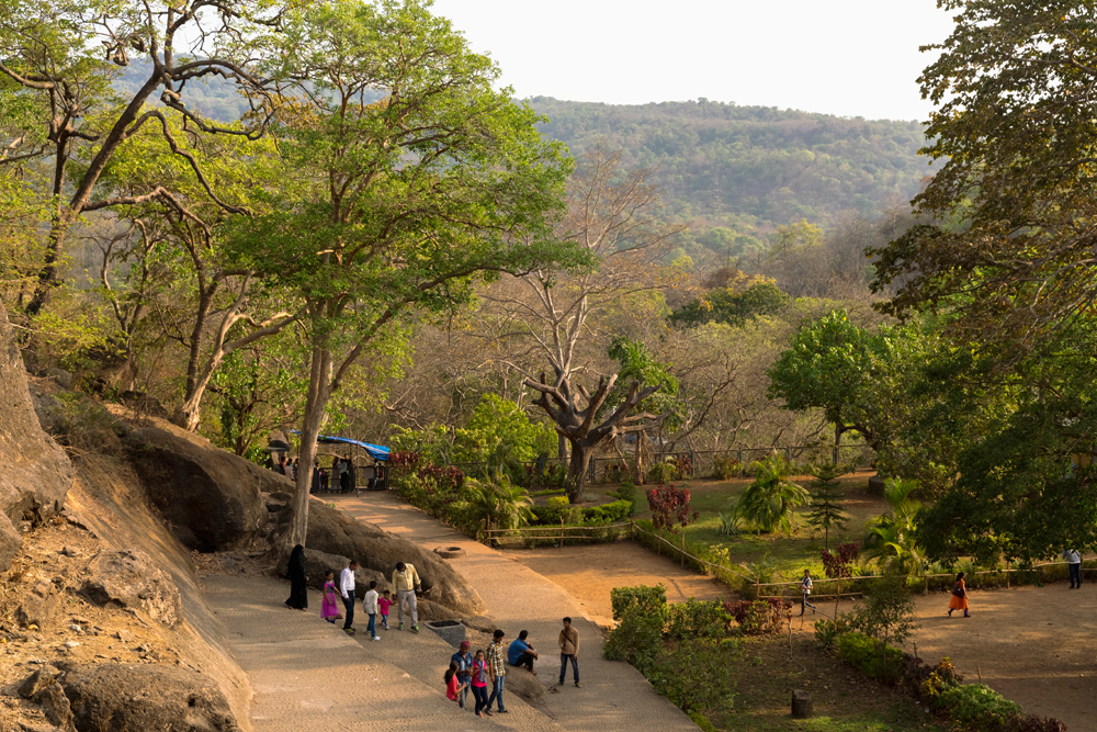kanheri caves sanjay gandhi national park tour